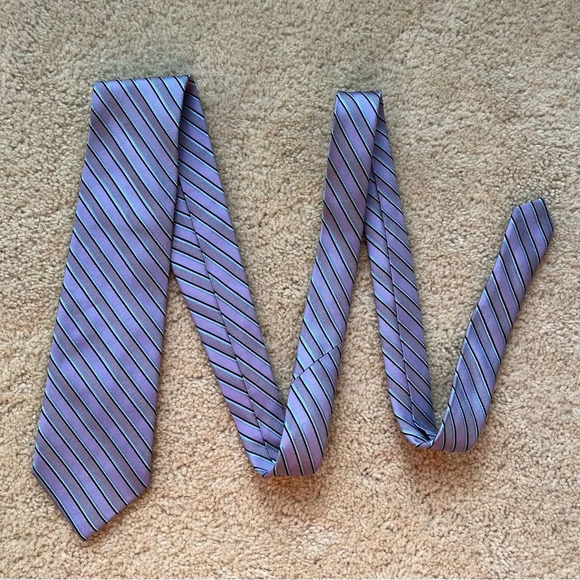 Jos. A. Bank Executive Collection Men's 100% Silk Tie - Purple Stripe - Picture 1 of 5